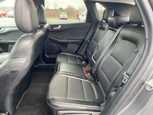 Used 2023 Ford Escape Platinum image 18