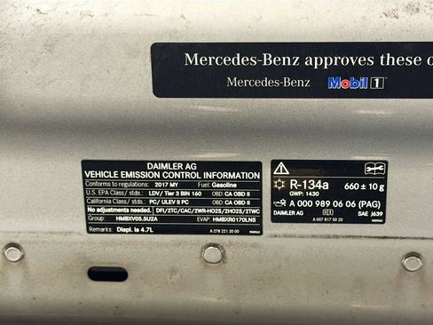 Used 2017 Mercedes-Benz S 550 Sedan image 17