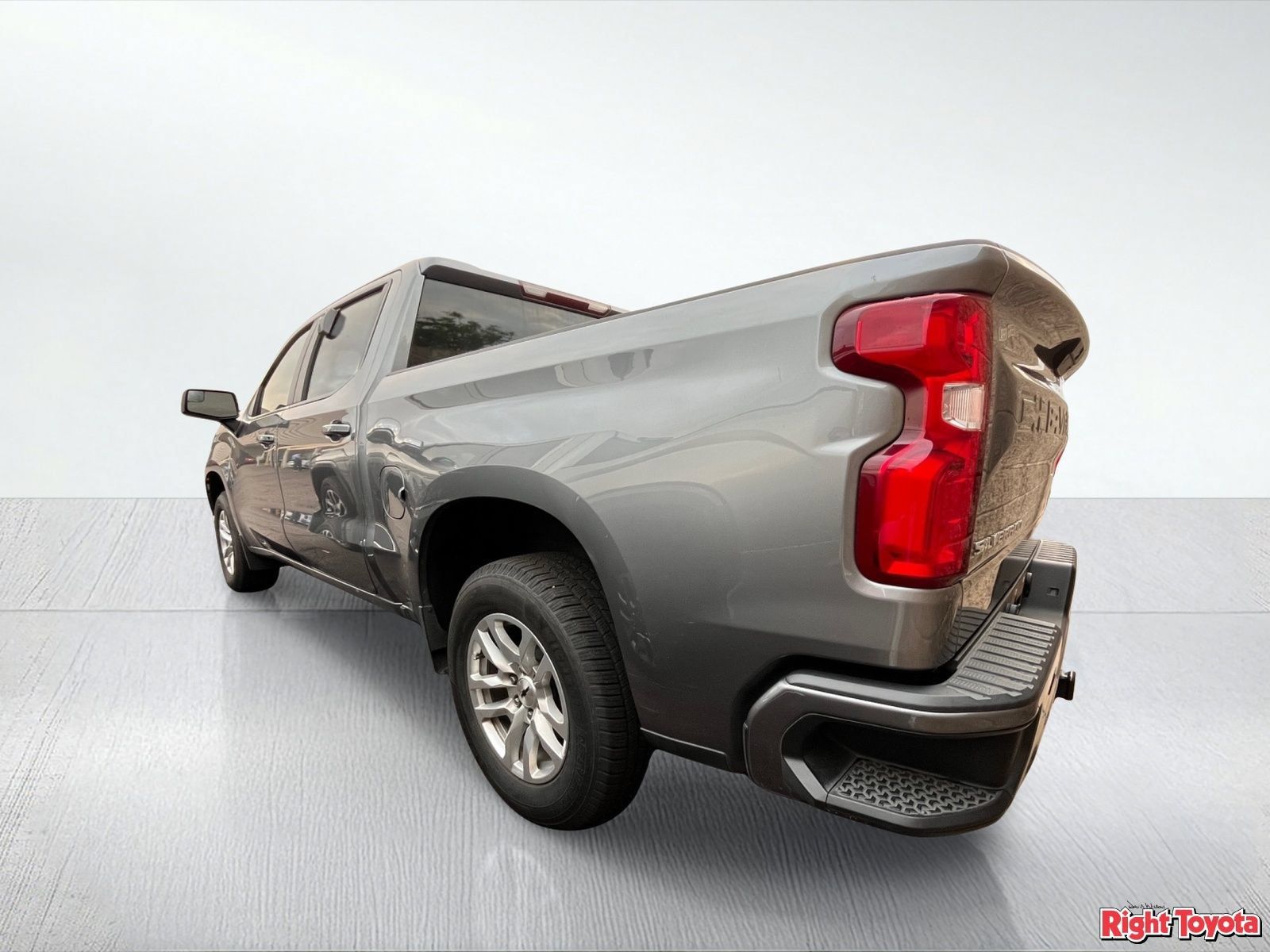 Used 2021 Chevrolet Silverado 1500 RST AWD/4WD image 3