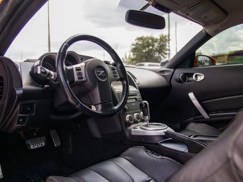 Used 2007 Nissan 350Z Grand Touring w/ Cargo Convenience Pkg RWD image 25