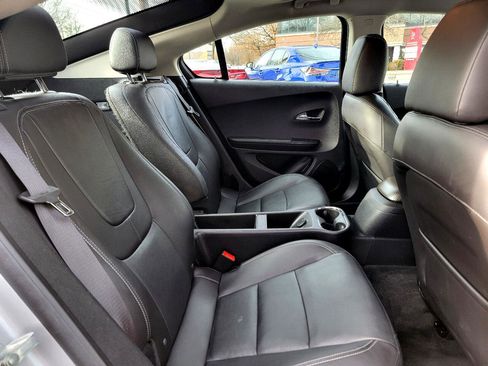Used 2015 Chevrolet Volt Premium w/ Premium Trim Package image 26