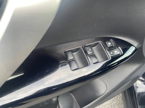 Used 2019 Mitsubishi Eclipse Cross LE AWD/4WD image 13