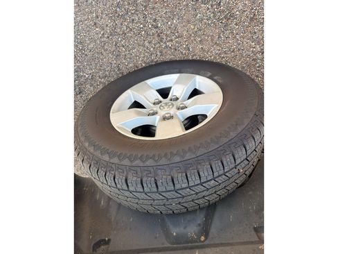 Used 2024 RAM 1500 Classic SLT image 10