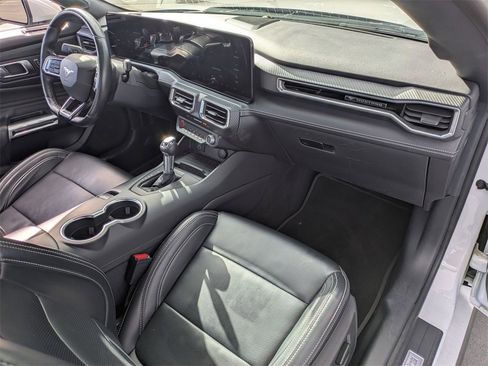 Used 2024 Ford Mustang Premium image 27