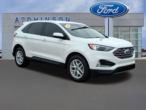 Certified 2022 Ford Edge SEL w/ Convenience Package image 3