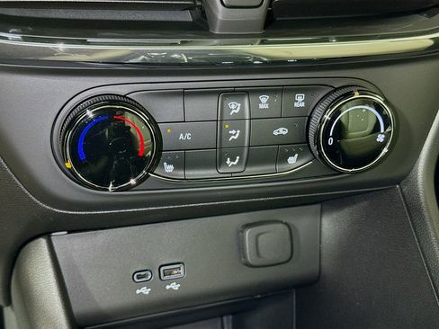 New 2026 Buick Encore GX Preferred w/ Comfort Package FWD image 9
