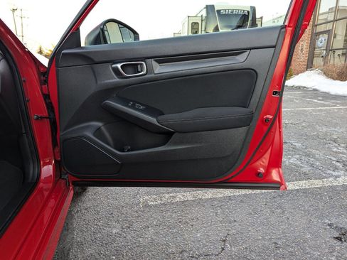 Used 2023 Honda Civic LX image 32