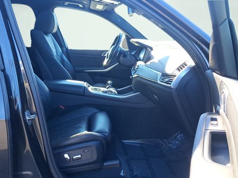 Used 2023 BMW X5 xDrive40i AWD/4WD image 16