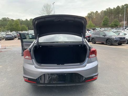 Used 2019 Hyundai Elantra SEL image 17