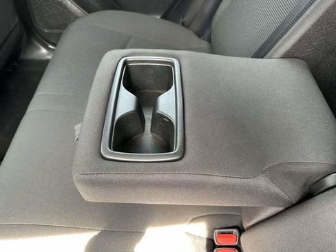 Used 2023 Toyota RAV4 LE AWD/4WD image 16