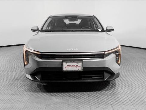 Used 2025 Kia K4 FWD image 12