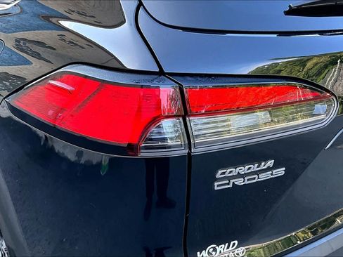 Certified 2025 Toyota Corolla Cross XLE AWD/4WD image 29