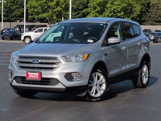 Used 2017 Ford Escape SE w/ SE Cold Weather Package FWD video 2