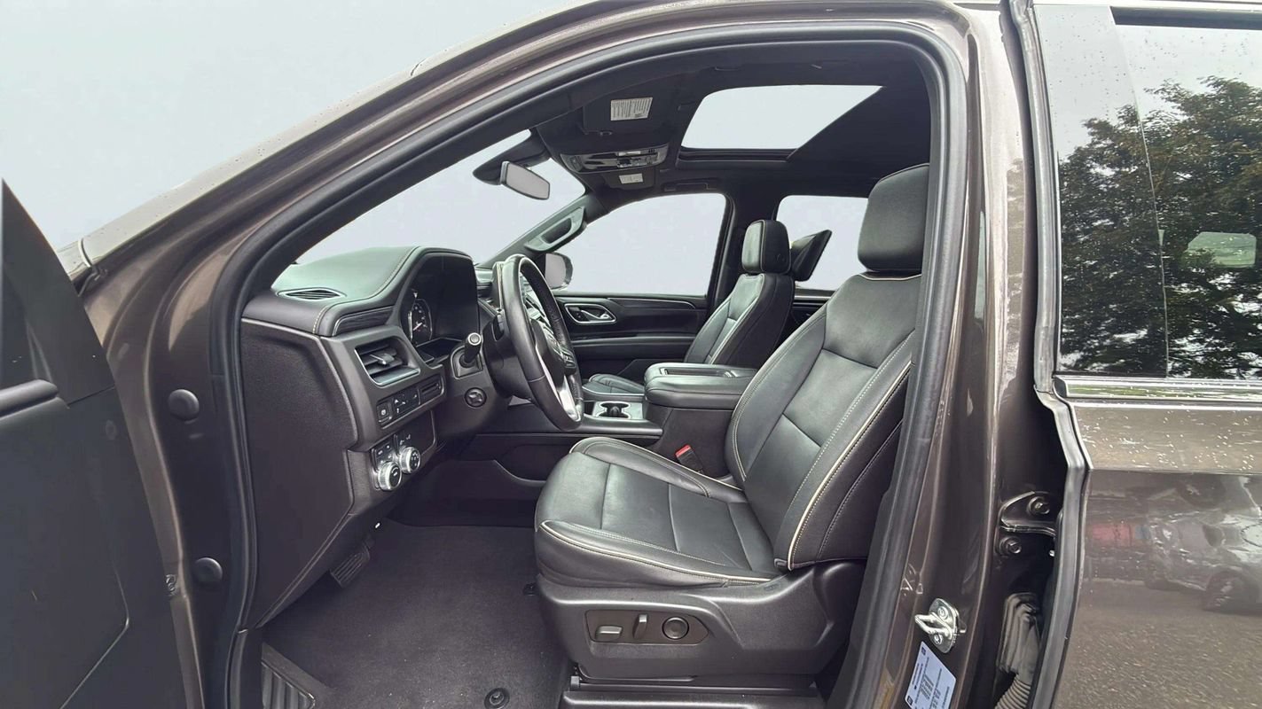 Used 2021 GMC Yukon XL SLT w/ SLT Premium Package AWD/4WD image 12