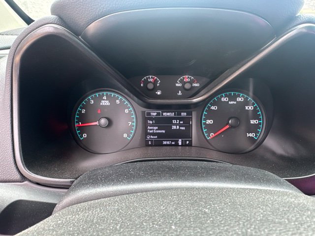 Used 2022 Chevrolet Colorado LT RWD image 2