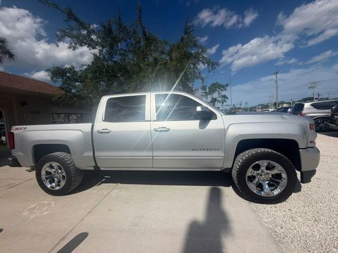 Used 2017 Chevrolet Silverado 1500 LT w/ All Star Edition AWD/4WD image 3