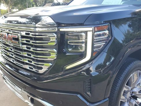 Certified 2024 GMC Sierra 1500 Denali AWD/4WD image 10