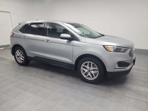 Used 2024 Ford Edge SEL image 11