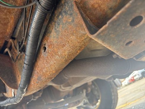 Used 2010 Ford F150 XLT image 8