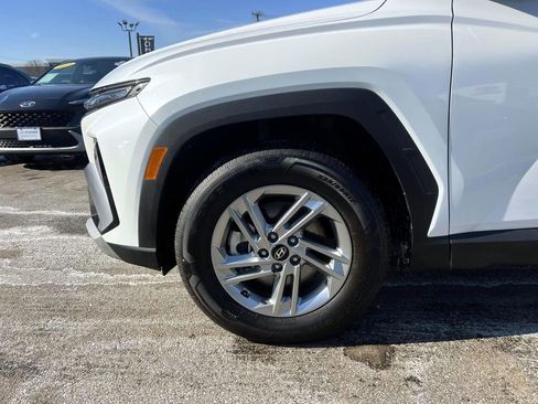 Certified 2025 Hyundai Tucson SE image 6