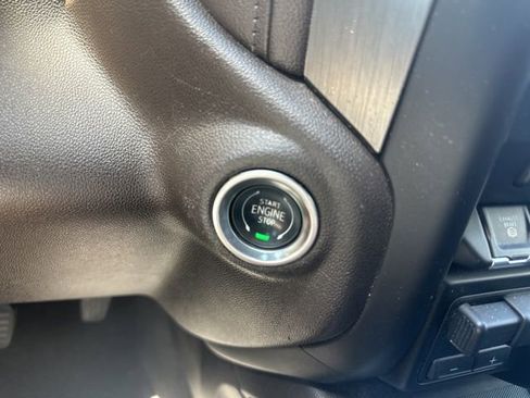 Used 2023 GMC Sierra 2500 Denali image 19