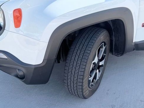 Used 2022 Jeep Renegade Trailhawk w/ Trailer Tow Group image 36