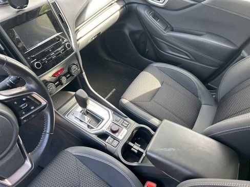 Used 2023 Subaru Forester Premium AWD/4WD image 27