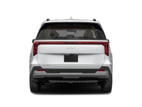 Used 2025 Kia Carnival EX image 8