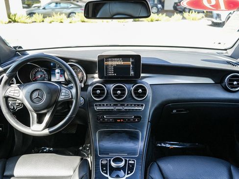 Used 2019 Mercedes-Benz GLC 300 image 12