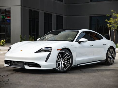 Used 2020 Porsche Taycan AWD/4WD image 3