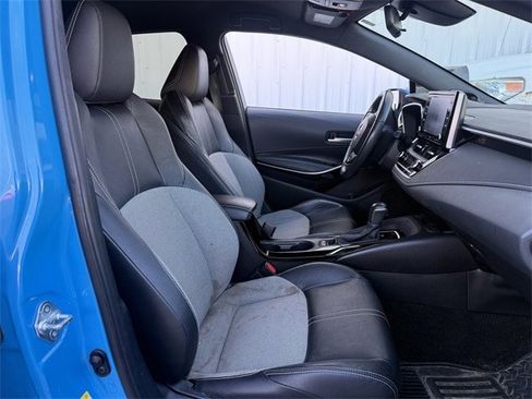 Used 2019 Toyota Corolla XSE image 29