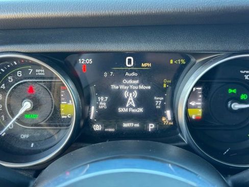 Used 2021 Jeep Wrangler Unlimited Rubicon 4xe image 16