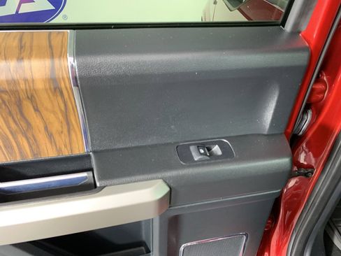 Used 2019 Ford F150 Lariat w/ Equipment Group 502A Luxury image 31