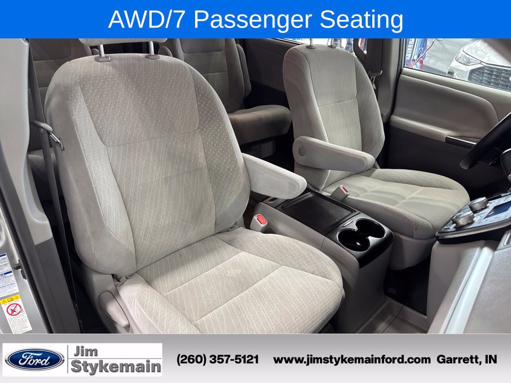 Used 2019 Toyota Sienna LE AWD/4WD image 40