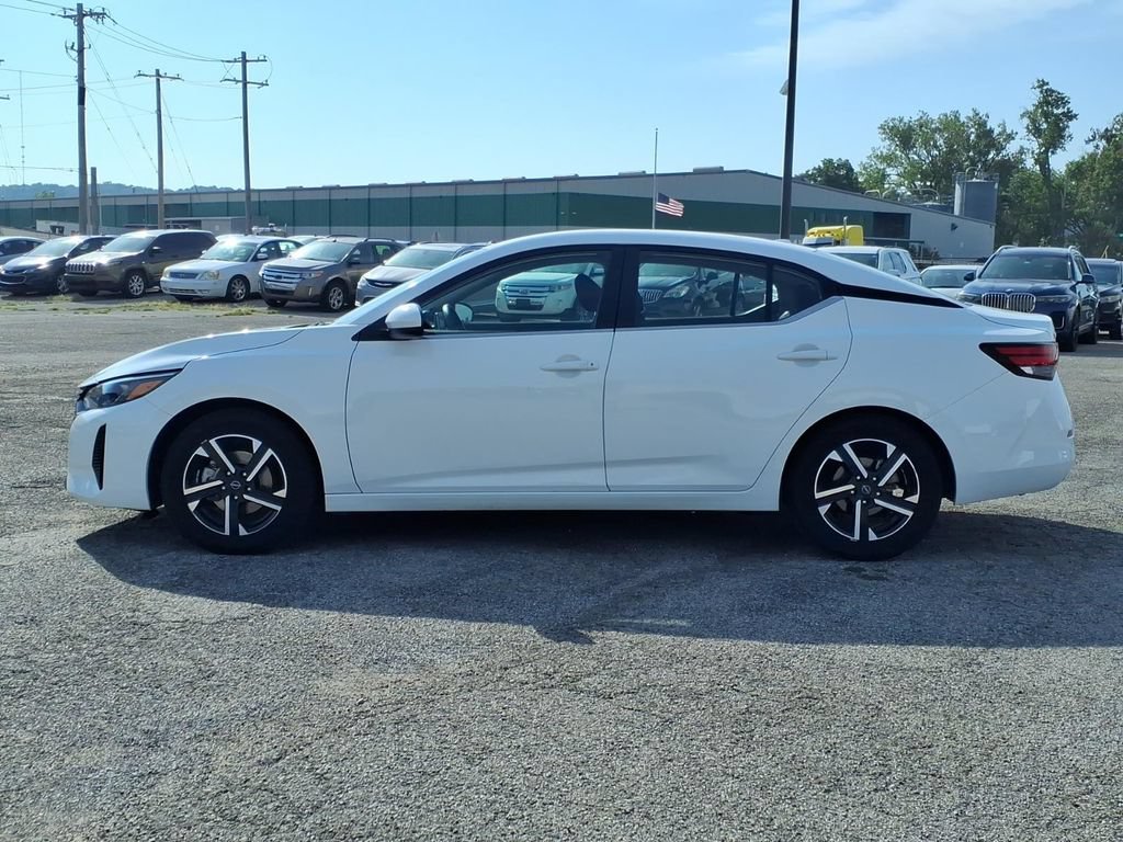 Used 2024 Nissan Sentra SV FWD image 4