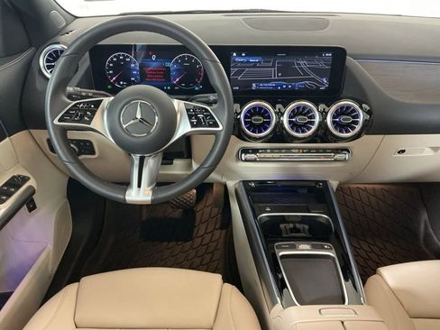 Used 2024 Mercedes-Benz GLA 250 4MATIC image 10