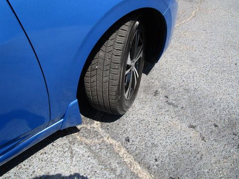 Used 2023 Nissan Sentra SV w/ All-Weather Package FWD image 29