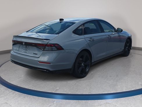 Used 2023 Honda Accord Sport image 5