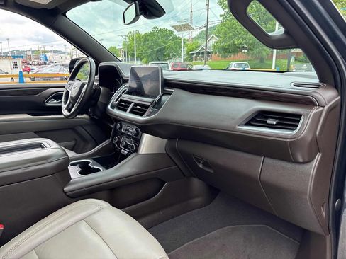 Used 2021 Chevrolet Tahoe Z71 w/ Z71 Signature Package AWD/4WD image 34