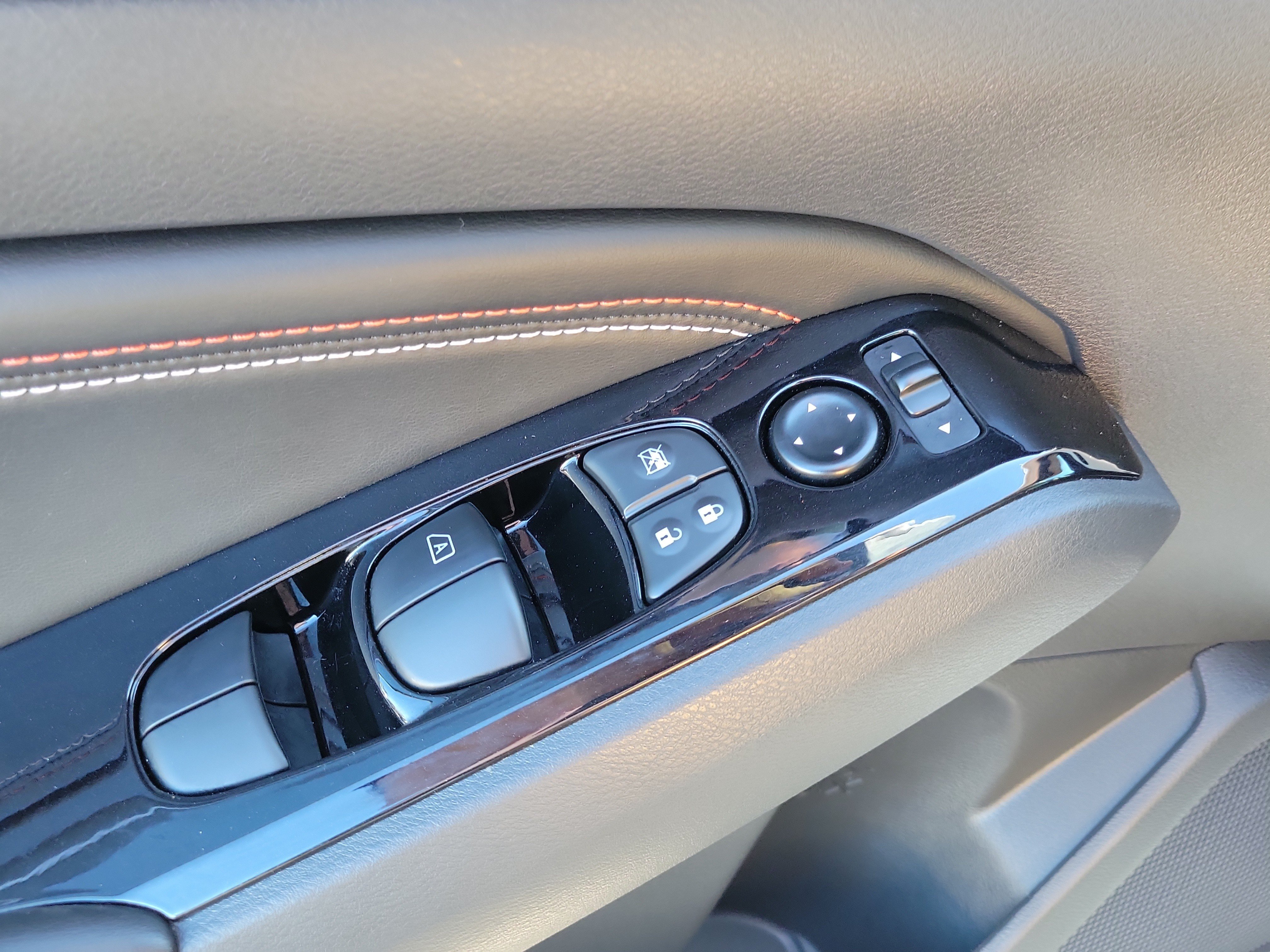 Certified 2023 Nissan Altima 2.5 SR w/ SR Premium Package FWD image 19