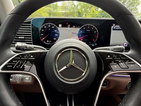 Used 2026 Mercedes-Benz GLS 450 4MATIC image 27