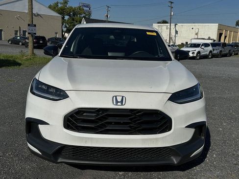 Certified 2023 Honda HR-V Sport image 3