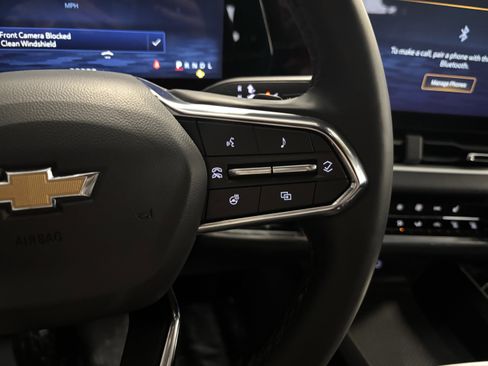 Used 2025 Chevrolet Equinox LT w/ Convenience Package II image 22