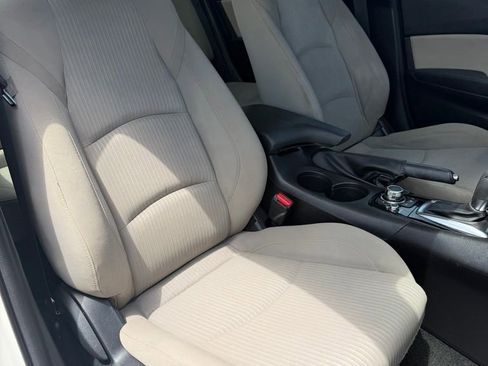 Used 2016 MAZDA MAZDA3 i Sport w/ Preferred Equipment Package image 22