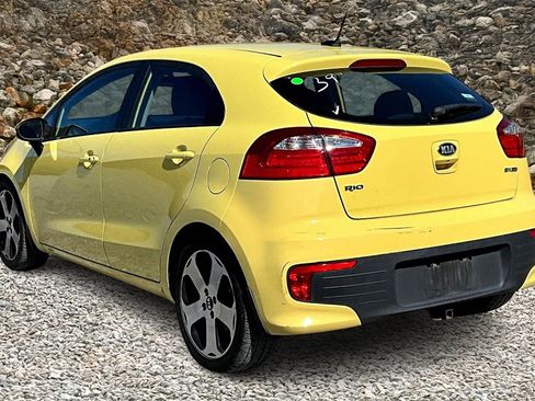 Used 2016 Kia Rio SX image 10