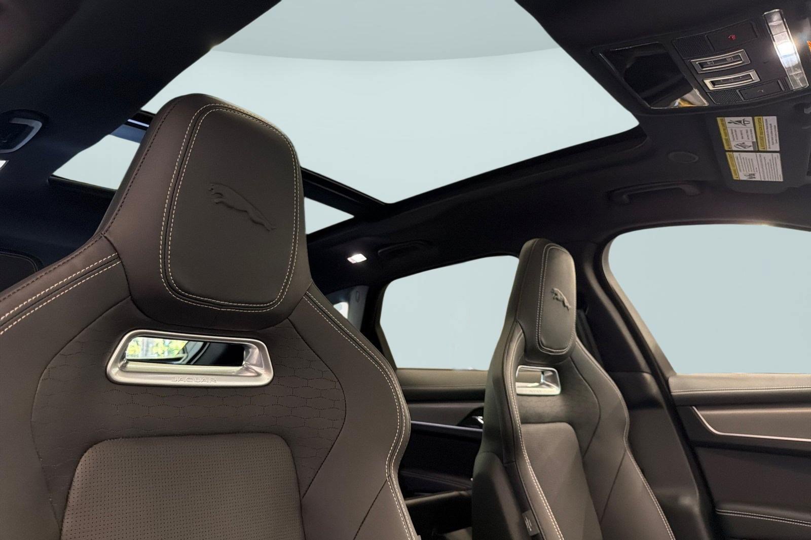 New 2026 Jaguar F-PACE R-Dynamic S AWD/4WD image 22