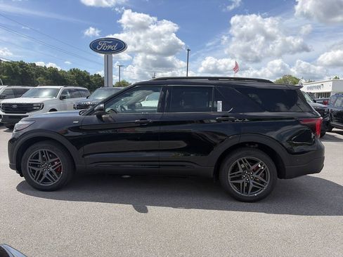 New 2026 Ford Explorer ST-Line AWD/4WD image 4