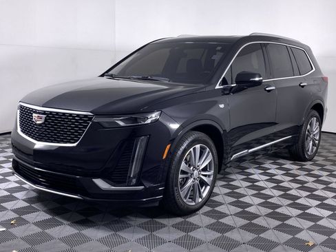 Certified 2024 Cadillac XT6 Premium Luxury w/ Technology Package AWD/4WD image 18