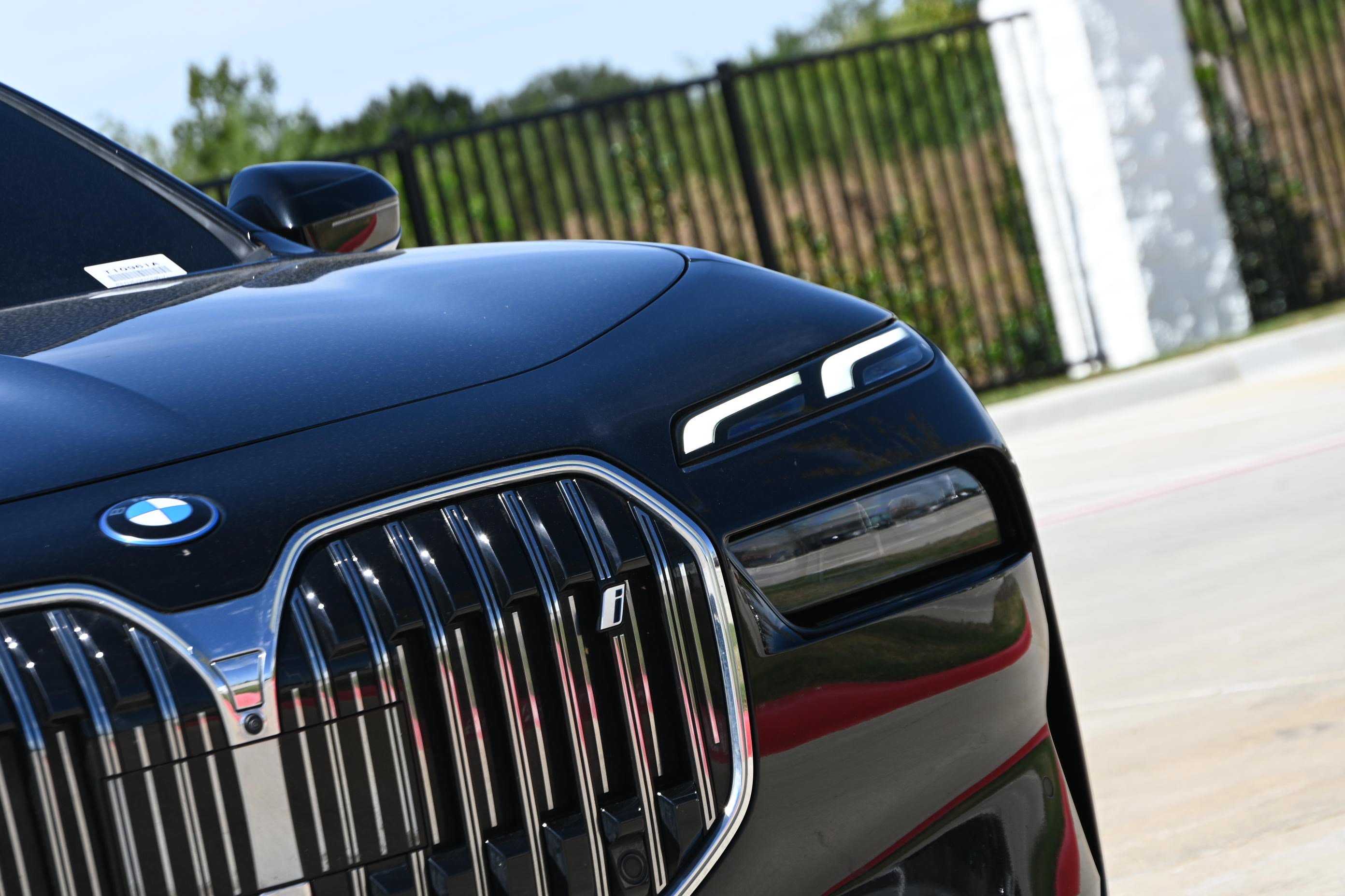 Certified 2024 BMW i7 xDrive60 AWD/4WD image 9
