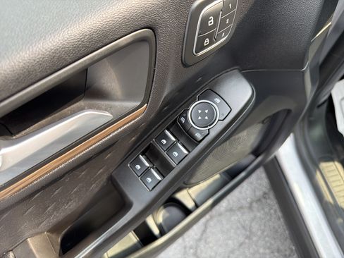 Used 2020 Ford Escape Titanium AWD/4WD image 16